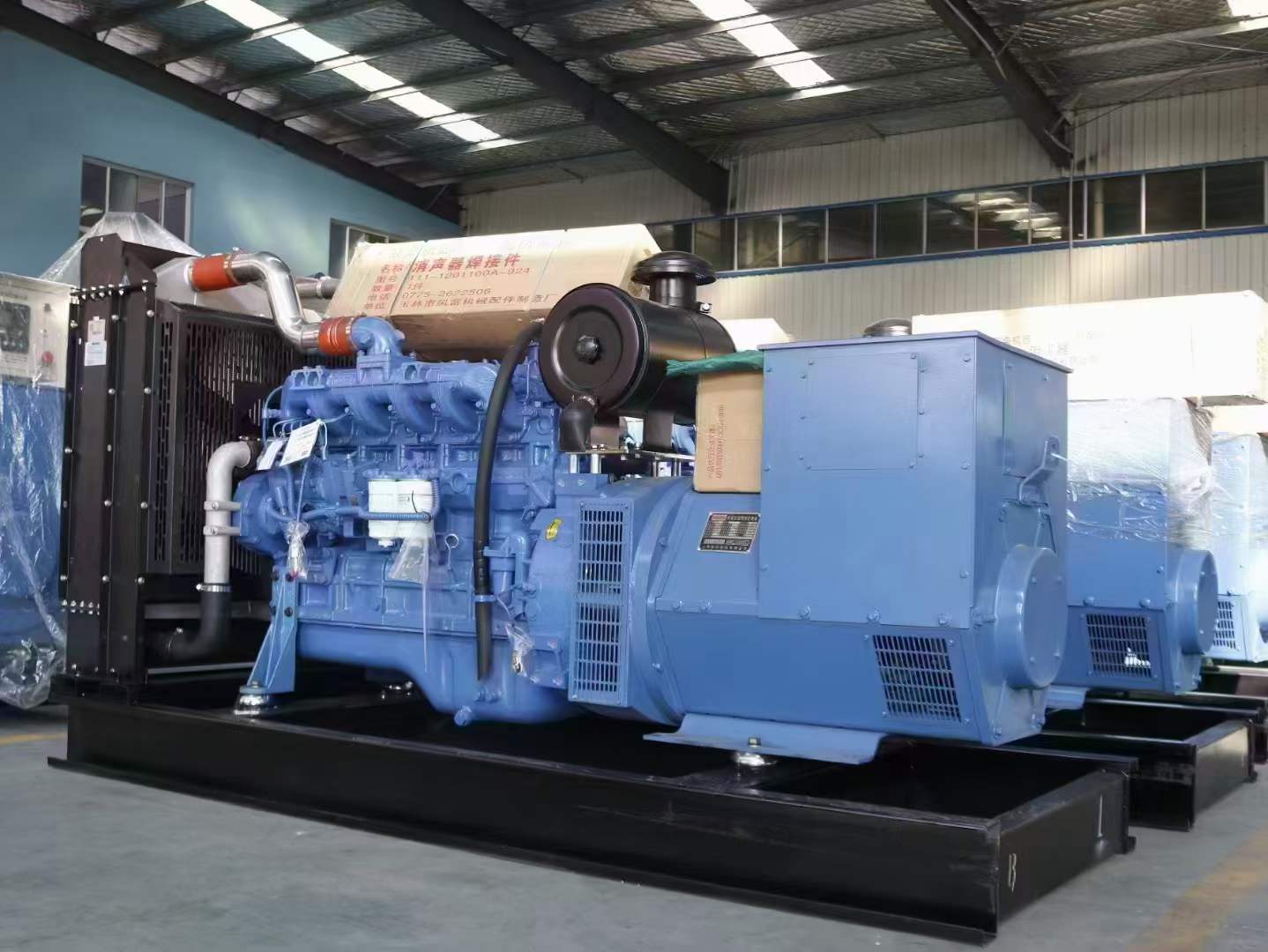 德庆800kw柴油发电机带多少电流？