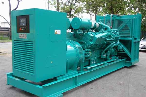 德庆柴油发电机组电压不稳定怎样维修？